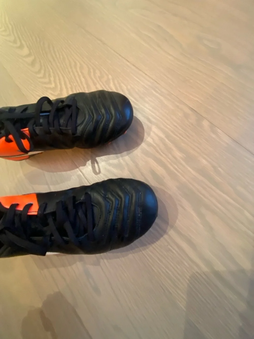 Nike Kids Black & Orange Soccer Cleats with White Swoosh Size US 7 Euro 40 - Picture 7 of 9